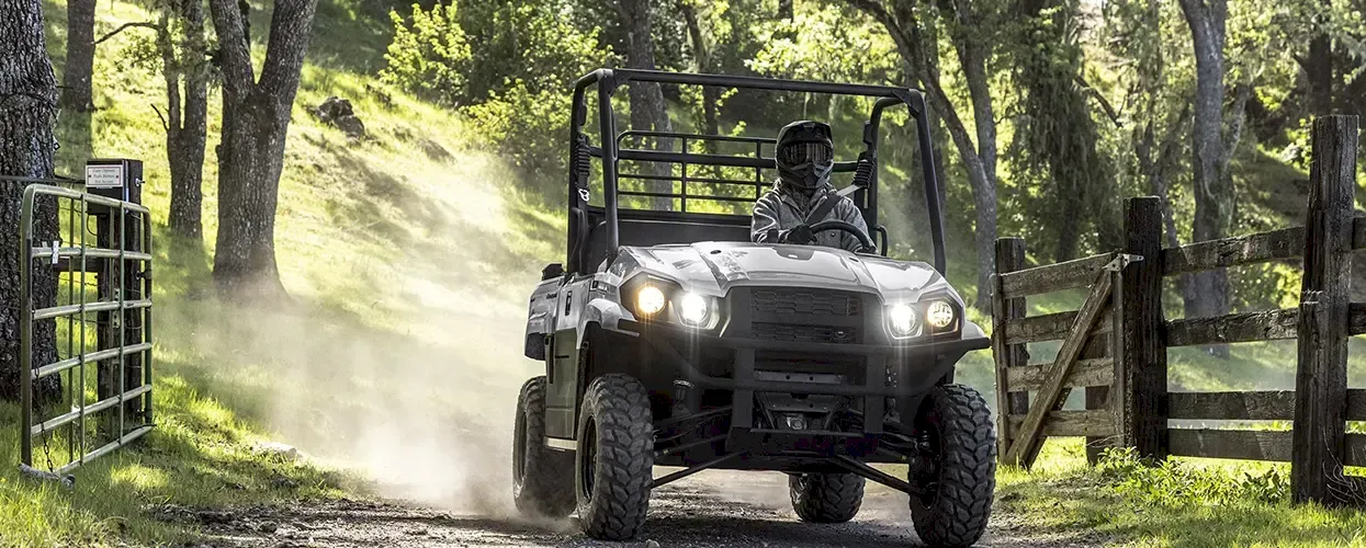 Read more about the article How Do You Choose the Right ATV or Side by Side for Your First Fayetteville, AR, Trail Adventure?